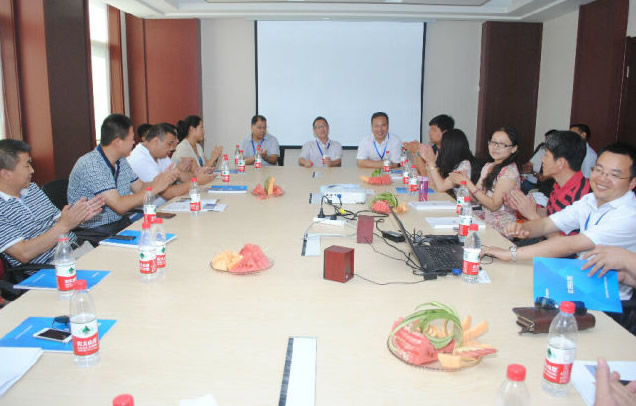 西北大學EDP同學會走進西馳電氣(圖2) 西北大學EDP同學會走進西馳電氣(圖2)