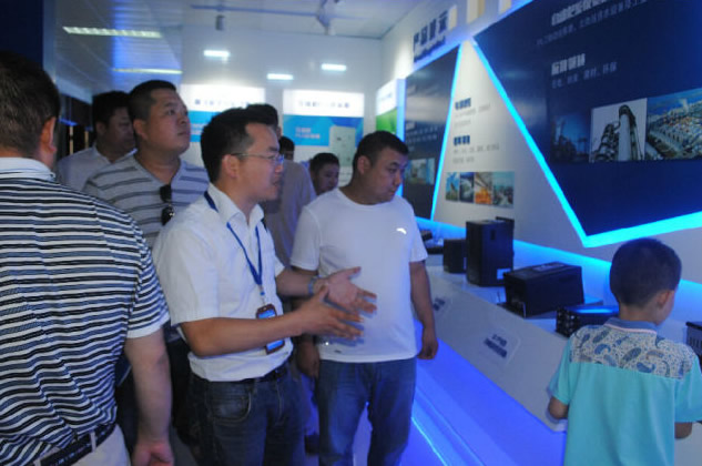 西北大學EDP同學會走進西馳電氣(圖3) 西北大學EDP同學會走進西馳電氣(圖3)