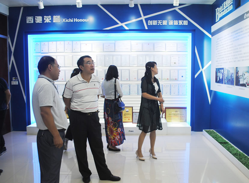 西安名牌產(chǎn)品復(fù)審與質(zhì)量專(zhuān)家走進(jìn)西馳(圖2)