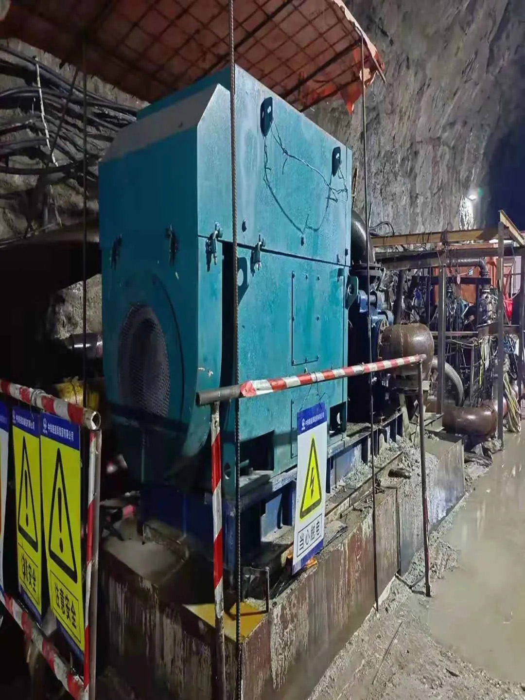 西馳高壓軟起動(dòng)裝置再度出現(xiàn)在重大水利工程現(xiàn)場(chǎng)(圖2) 西馳高壓軟起動(dòng)裝置再度出現(xiàn)在重大水利工程現(xiàn)場(chǎng)(圖2)